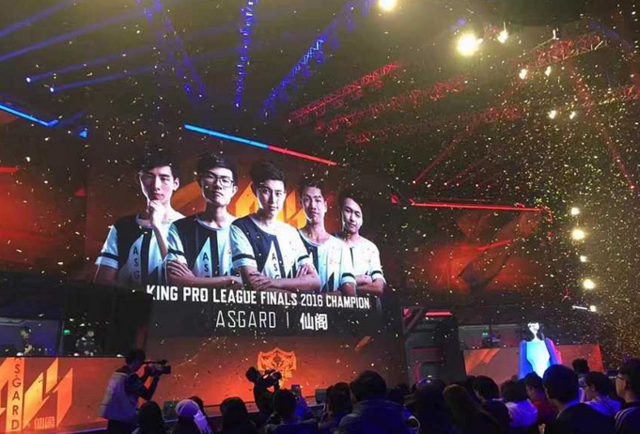PARIVISION 晋级 StarLadder Budapest Major 2025 第三阶段，而 Fnatic 被淘汰出局